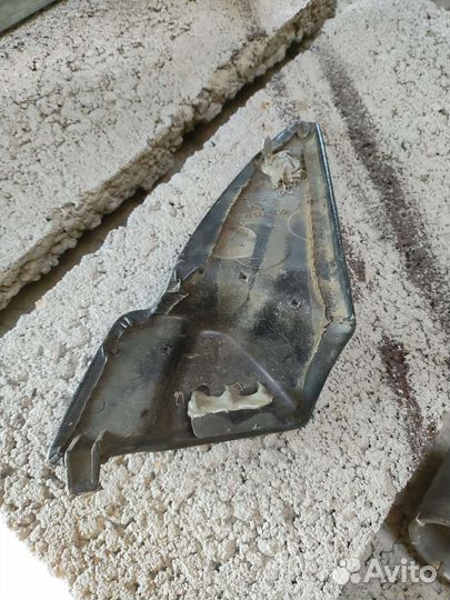 Заглушка зеркал салонная на mercedes w124