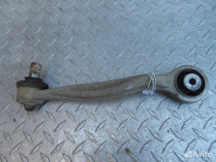 Рычаг передний правый верхний Audi A8 D3