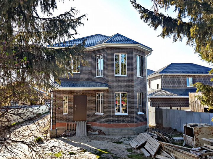 Коттедж 121 м² на участке 5 сот.