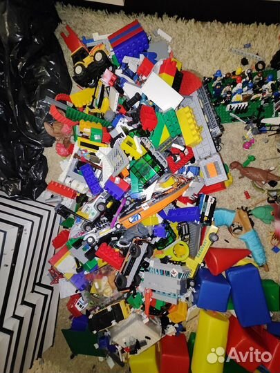 Игрушки / lego / металлические конструкторы