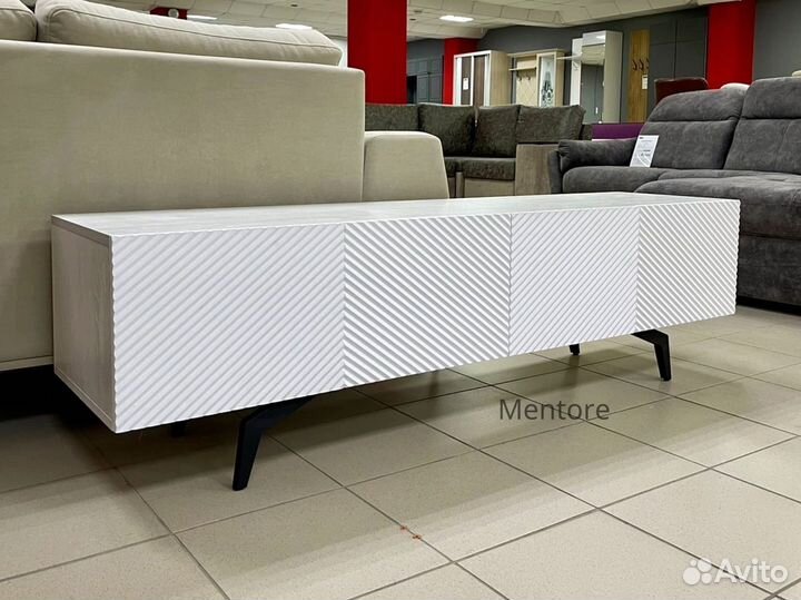 Тумба тв Bravo (на опорах или подвесная)