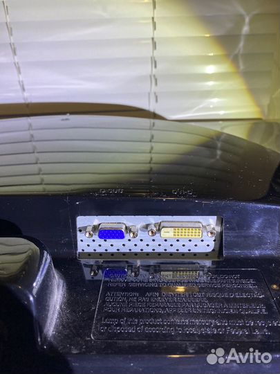 Монитор LG flatron W2253TQ 21.5''