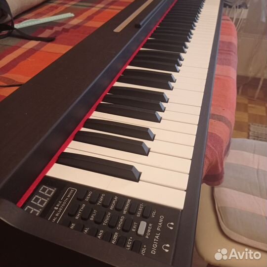 Цифровое пианино