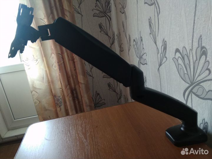 Кронштейн для монитора