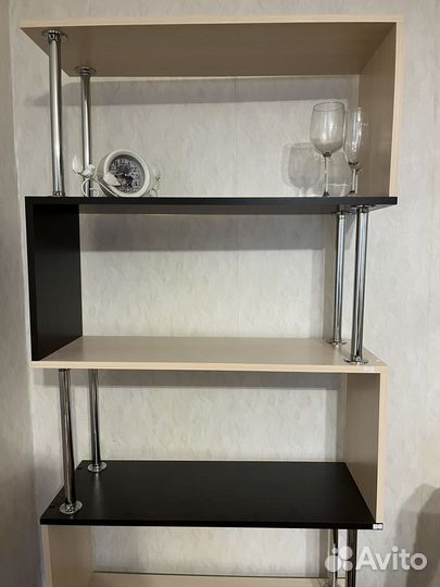 Напольная полка для книг