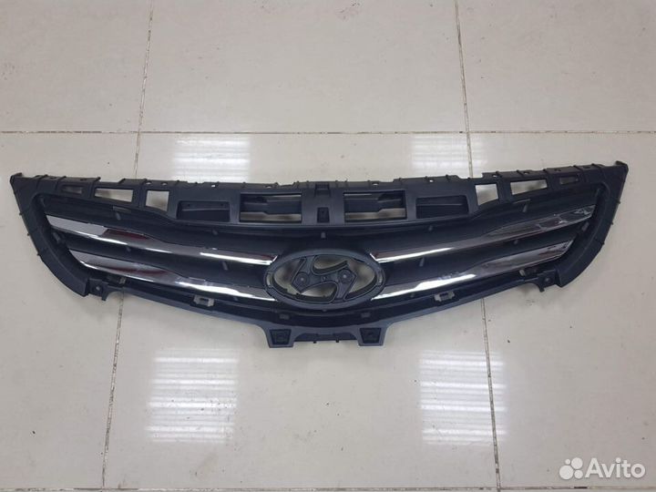 Решетка радиатора Solaris с 2014 по 2017 год