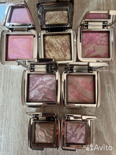 Hourglass румяна, бронзер