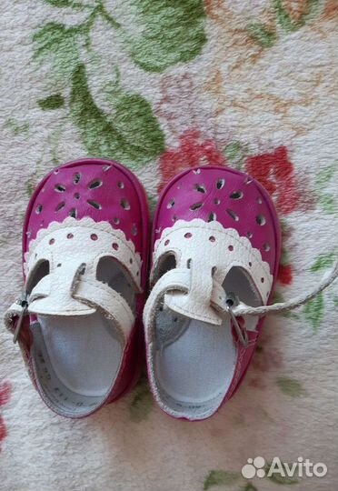 Босоножки для девочки