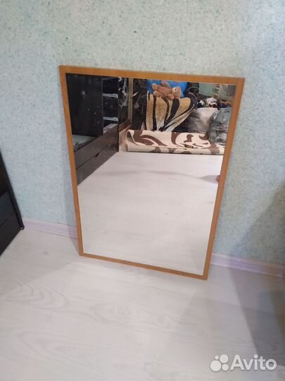 Зеркало настенное