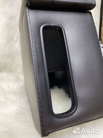 Подлокотник Рено Дастер с 2021г