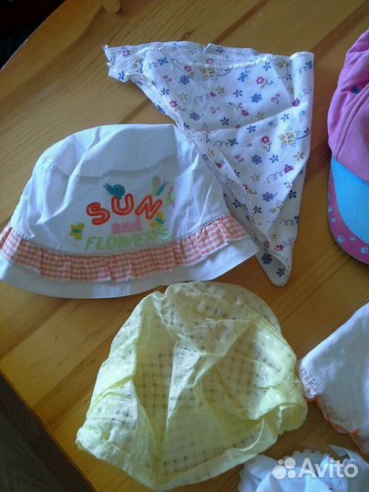 Бейсболки, панамки, платочки для девочки