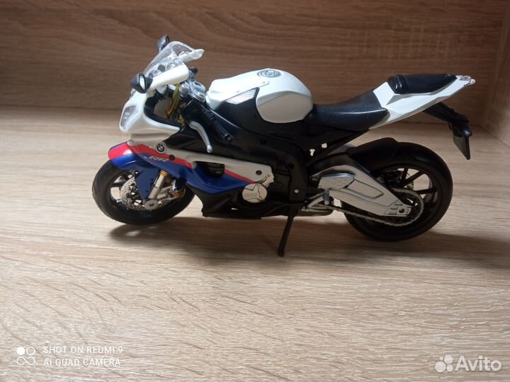 Модель мотоцикла 1 12