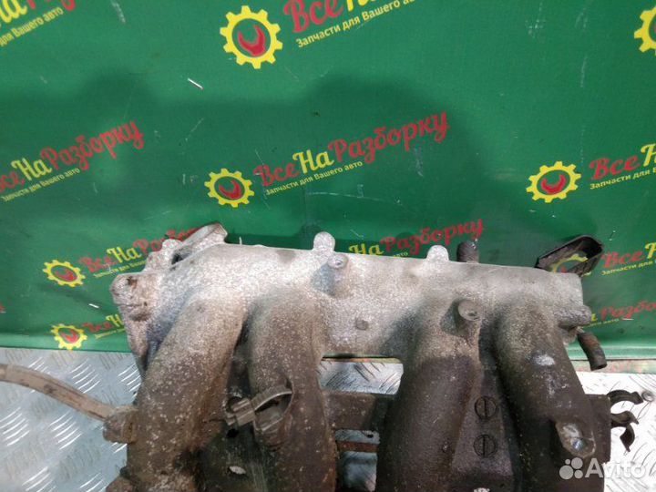 Впускной коллектор Nissan Almera N16 седан 2006