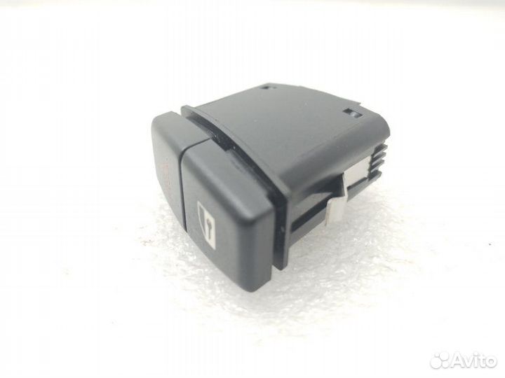 Кнопка аварийной сигнализации Bmw 5-Series E60 2.5