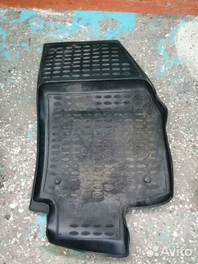 Задние коврики Опель Астра Н
