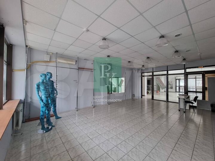 Помещение 47,2 м2 в ТЦ на Очаковцев