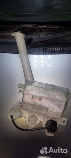 Бачок омывателя тойота королла axio