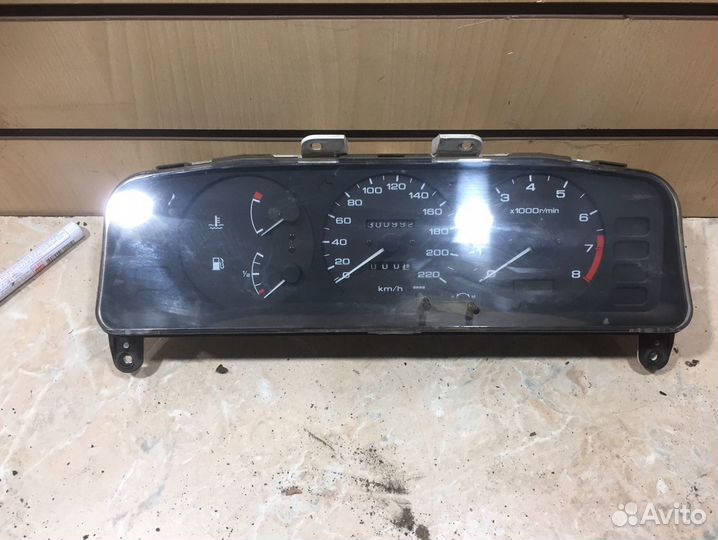 Щиток приборов нисан примьера п10