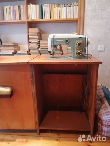 Швейная машина