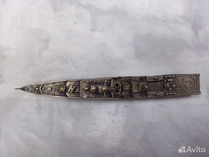 Модель ракетного сторожевого корабля 