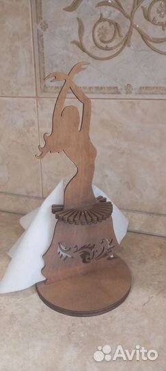 Салфетница из дерева