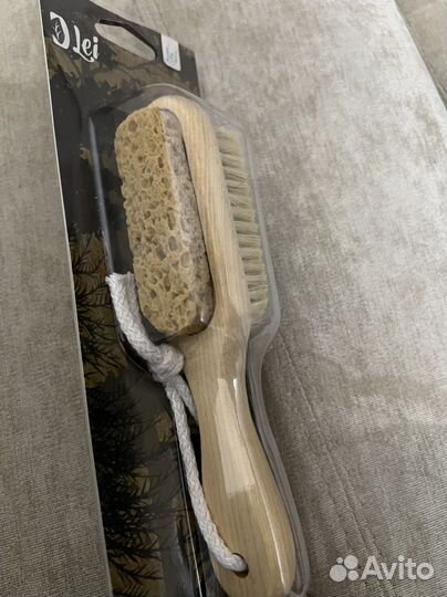 Пемза Lei педикюрн. со щеткой деревянная ручка