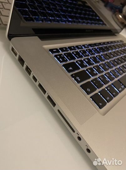 Macbook Pro 15 core i7