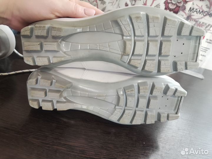 Ботинки для горных лыж женские