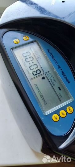 Автоматическая кормушка для собак/кошек