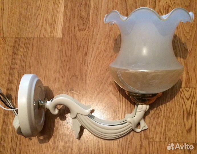 Светильники настенный и подвесной