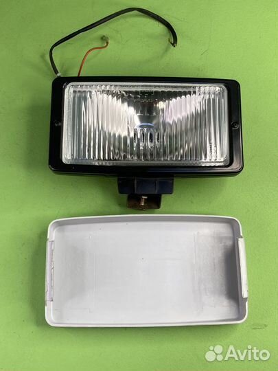 Фара противотуманная \MAN,DAF,Scania AT14701