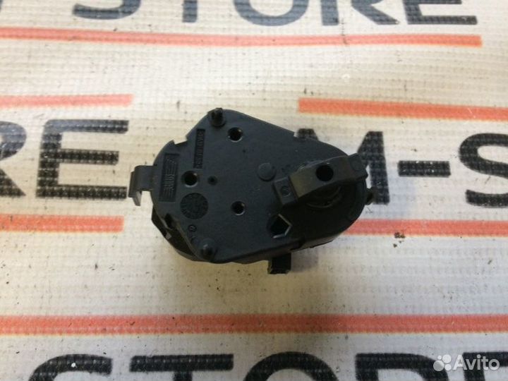 Привод заслонки отопителя Bmw X5 E53 M54B30 2004