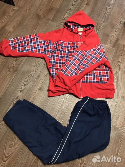 Костюм спортивный