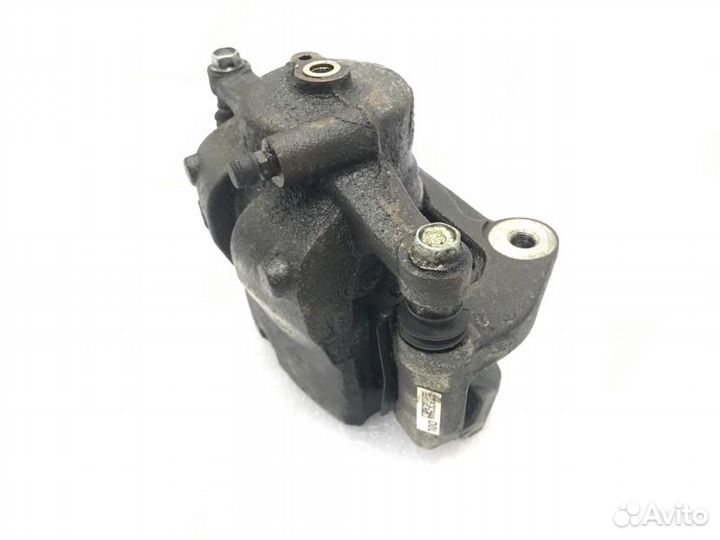 Суппорт тормозной передний левый Kia K5 2021