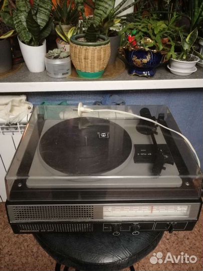 Колонки,проигрыватель винила, виниловые пластинки