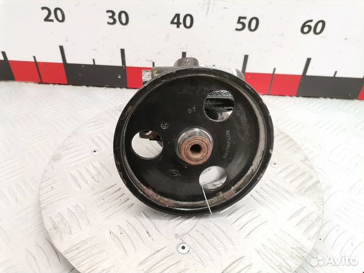 Насос гидроусилителя руля Renault Clio 8200575303