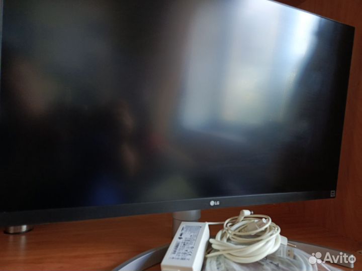 LG монитор 4K 27