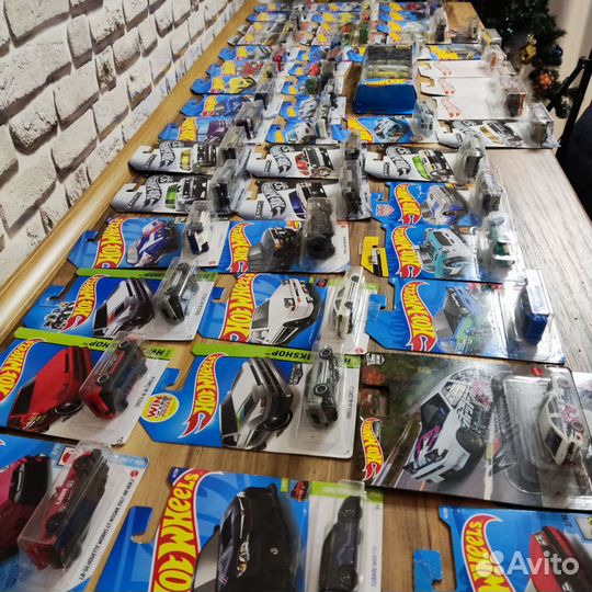 Машинки хот вилс hot wheels