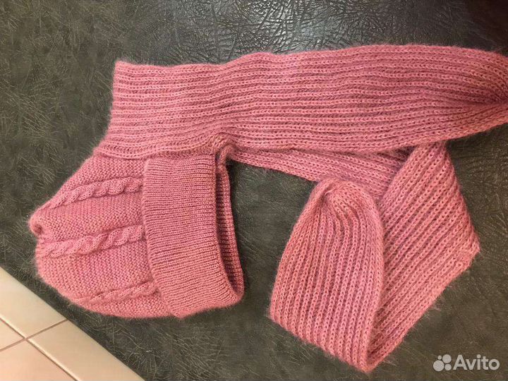 Женская шапка с ушками-шарфом