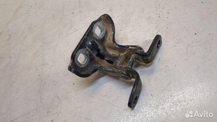 Петля двери правая передняя Chevrolet Bolt 2016