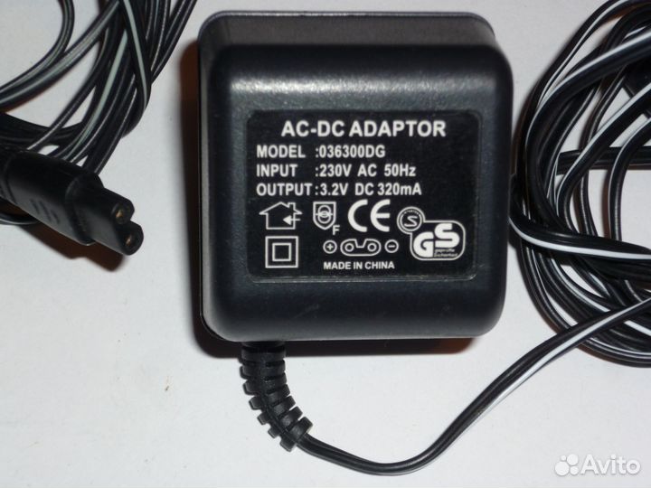 Адаптер-зарядник 220 / (3,2 и 12) и110 /9 Вольт