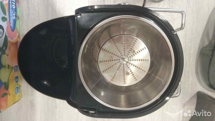 Соковыжималка Scarlett SC-015