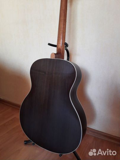 Акустическая гитара Gibson