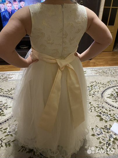 Платье для девочки 128-134