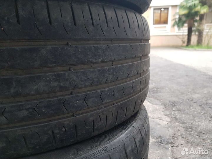 Continental ContiPremiumContact 5 215/55 R17