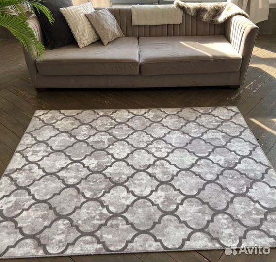 Ковёр новый 2х3м