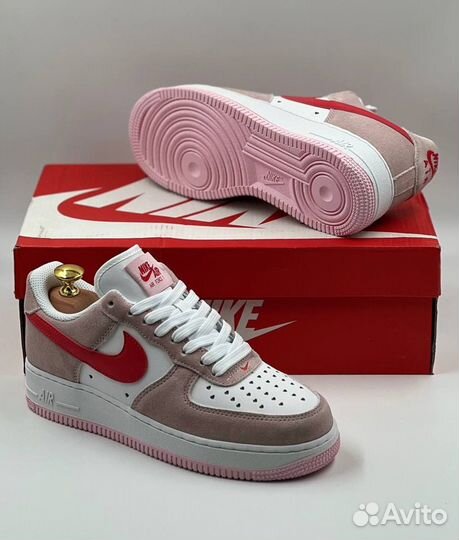 Кроссовки женские Nike Air Force 1 Low '07 QS