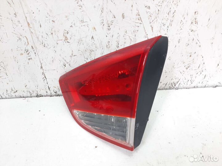 Фонарь крышки багажника правый Hyundai Tucson 2