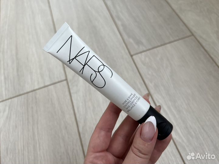 Nars Матирующая база