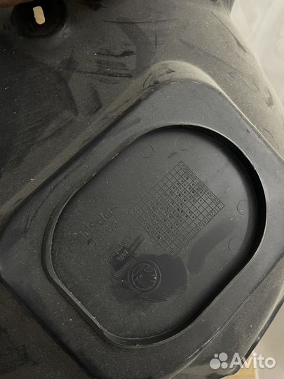 Подкрылок передний левый skoda rapid